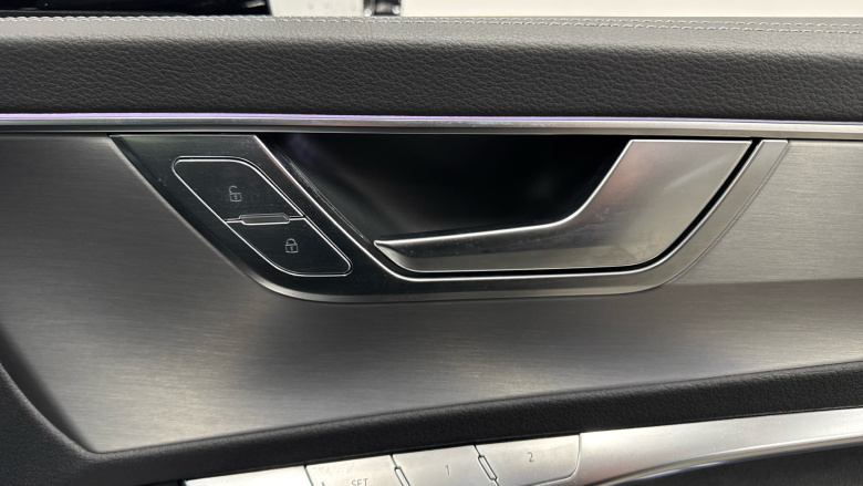 Audi A6 55 TFSI e 17.9kWh Quattro Competition 4dr S Tronic Saloon